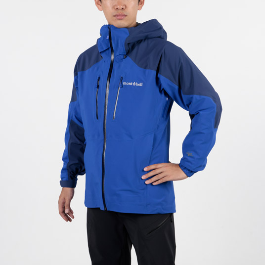 モデル身長170cm／Mサイズ着用
